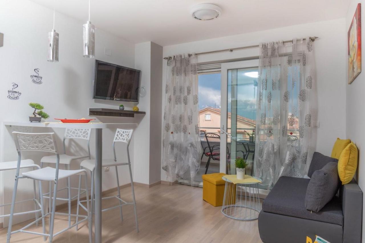 Michelle Apartment Crikvenica Exterior foto